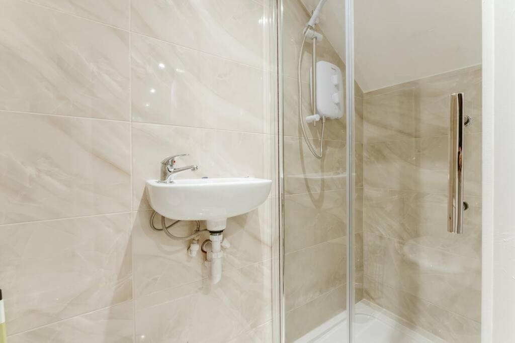 Charming Central London Kitchenette - Your Ideal Stay In The Heart Of The City מראה חיצוני תמונה